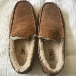 Men’s Ugg Ascot Suede Slippers, Size 13